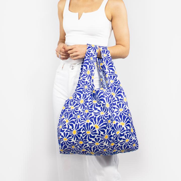 Produktbild Kind Bag Medium Bag Abstract Flowers Blue