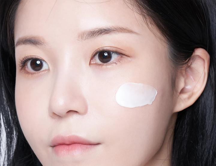 Actual product image Mixsoon Centella (Suntan cream, SPF 50+, 50 ml)