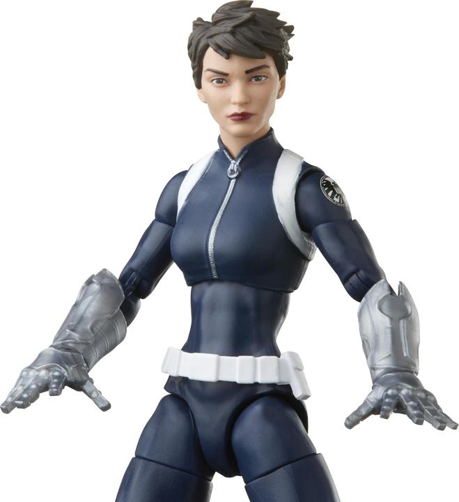Actual product image Hasbro Legends Series Marvel's Quake, 15 cm tall action figure to collect, 5 accessories.
