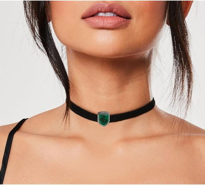 Actual product image Cinereplicas Harry Potter: Choker with Slytherin pendant