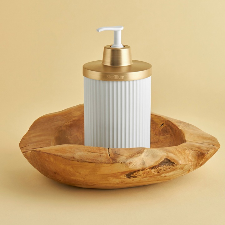 Actual product image Sterillium Protect & Care Emma