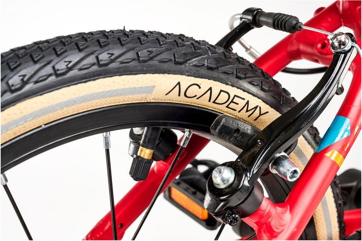 Actual product image Academy Grade 3 (16")