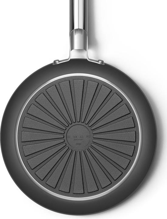 Actual product image Smeg CKFF2801BLM Frying pan Ø 28 cm, black (Frying pan, Aluminium, Stainless steel, 28 x 8.80 cm)