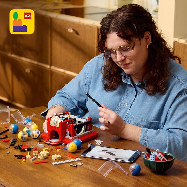 Produktbild LEGO Spielzeugautomat mit Minifiguren (21358, LEGO Ideas)