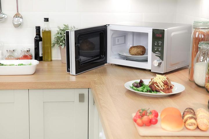 Actual product image Russell Hobbs Compact Microwave (20 l)