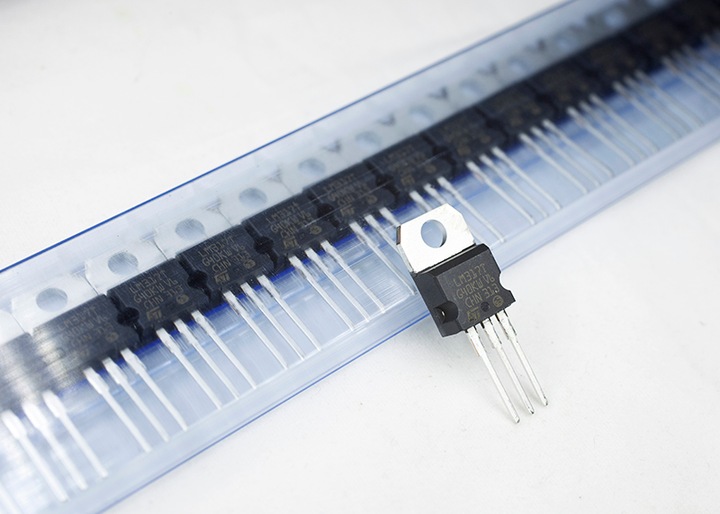 Produktbild ST LM317 Variabler Spannungsregler
