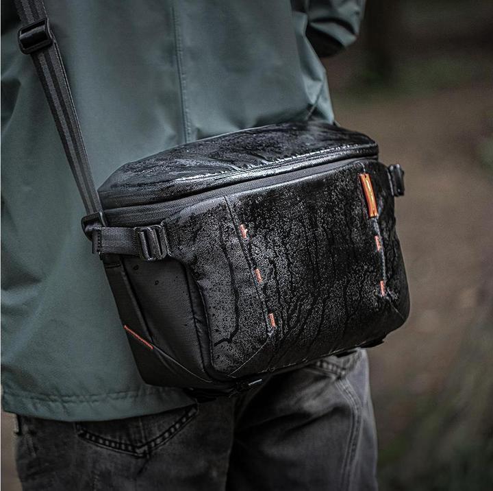 Actual product image Pgytech OneMo Sling (Camera shoulder bag, 11 l)
