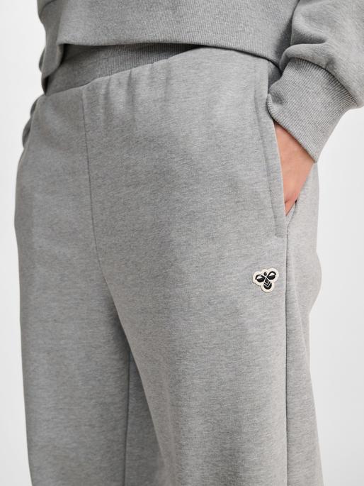 Actual product image hummel Hmlloose W Sweatpants Bee (M)