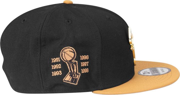 Produktbild New Era 9Fifty Metal Badge Chicago Bulls (One Size)