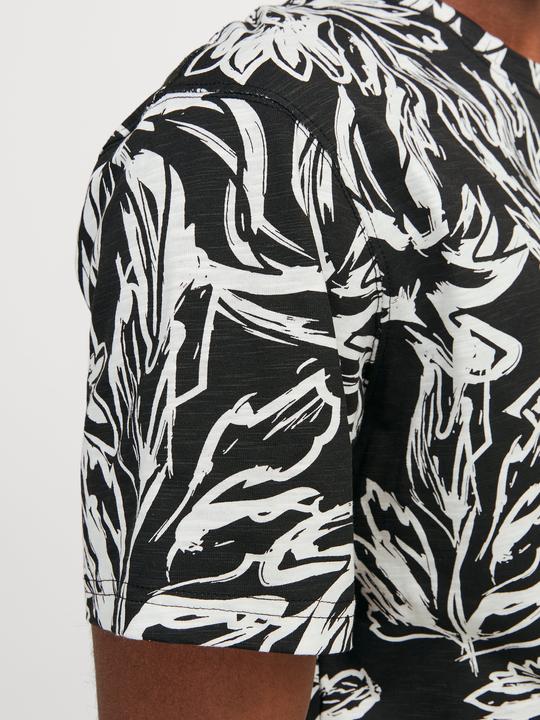 Actual product image Jack & Jones All Over Print Rundhals T-shirt T-shirt (S)