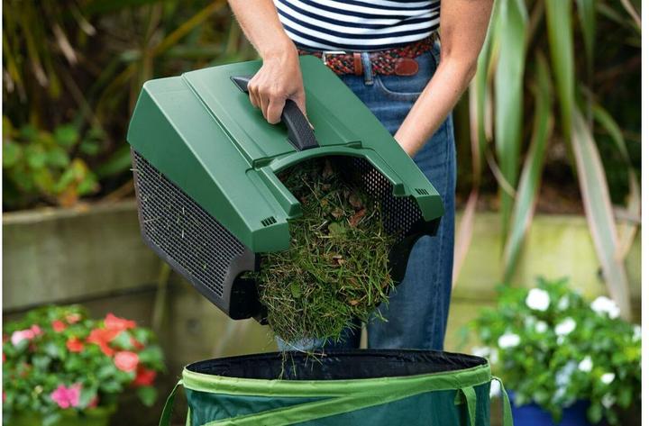 Actual product image Bosch Home & Garden CityMower 18V-32-300 (Rechargeable battery operated)