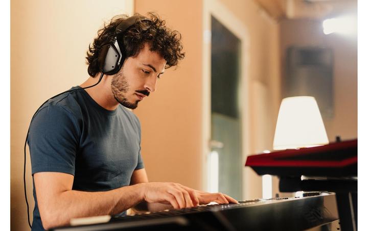 Actual product image V-Moda Crossfade M-200 (No noise cancellation, Cable)