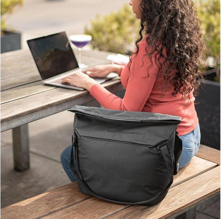 Immagine prodotto Peak Design Everyday Tote (Borsa a tracolla per fotocamera, 15 l)
