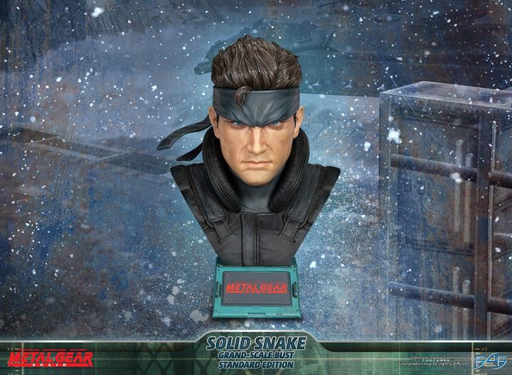 Actual product image First 4 Figures Metal Gear Solid buste Grand Scale Solid Snake 31 cm