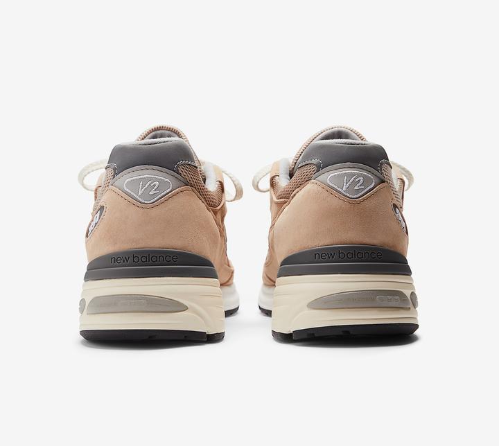 Image du produit New Balance "Elevated Essentials Made in UK991V2" Sneakers (43)