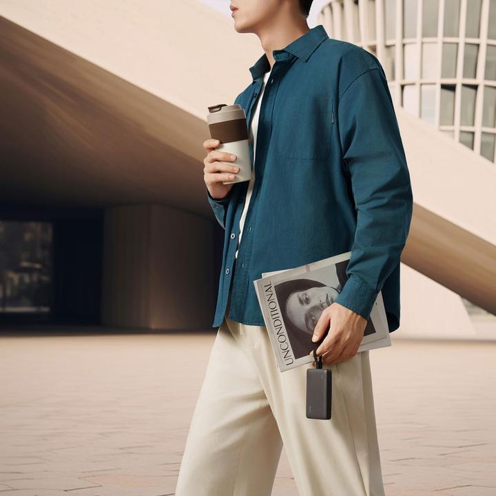 Actual product image Cuktech CP132ML 10000mAh MagSafe-kompatible Powerbank – Schwarz (10000 mAh, 22.50 W)