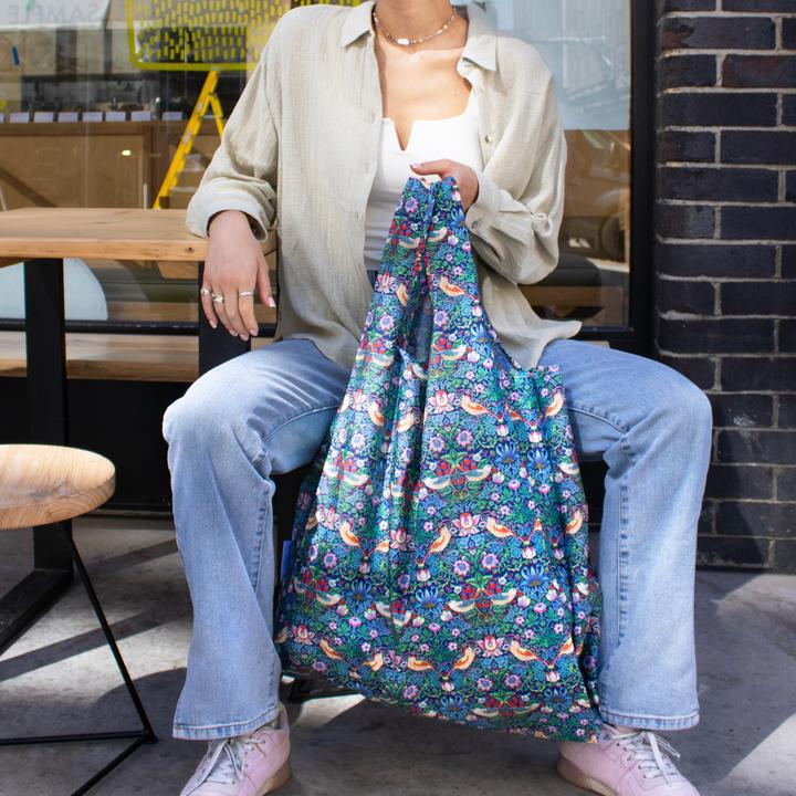 Produktbild Kind Bag XL Bag WM Strawberry Thief