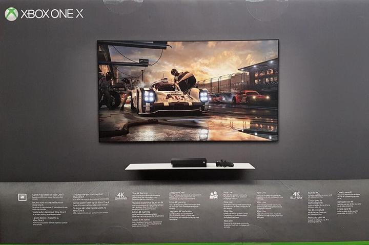 Produktbild Microsoft Xbox One X