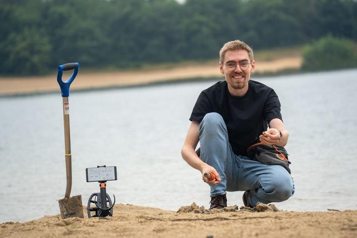 Actual product image Quest Air Metal Detector