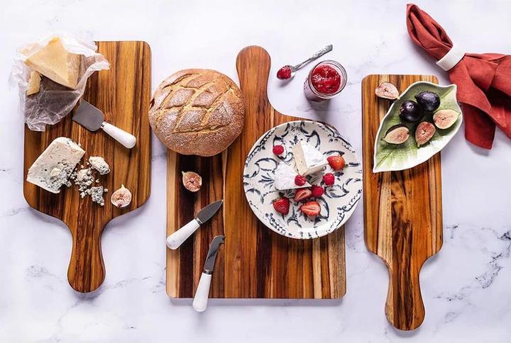Produktbild TeakHaus Teak Schneide- und Servierbrett "Paddel"