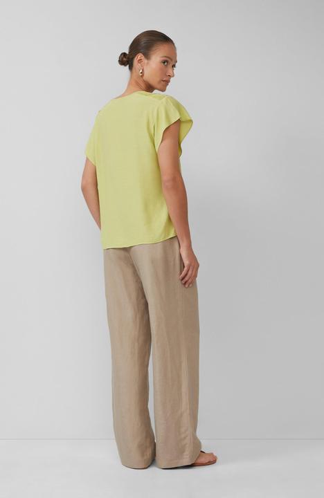 Actual product image S.Oliver Bluse Fliessende Viskosebluse mit Smok-Effekt und Volantärmeln (36)