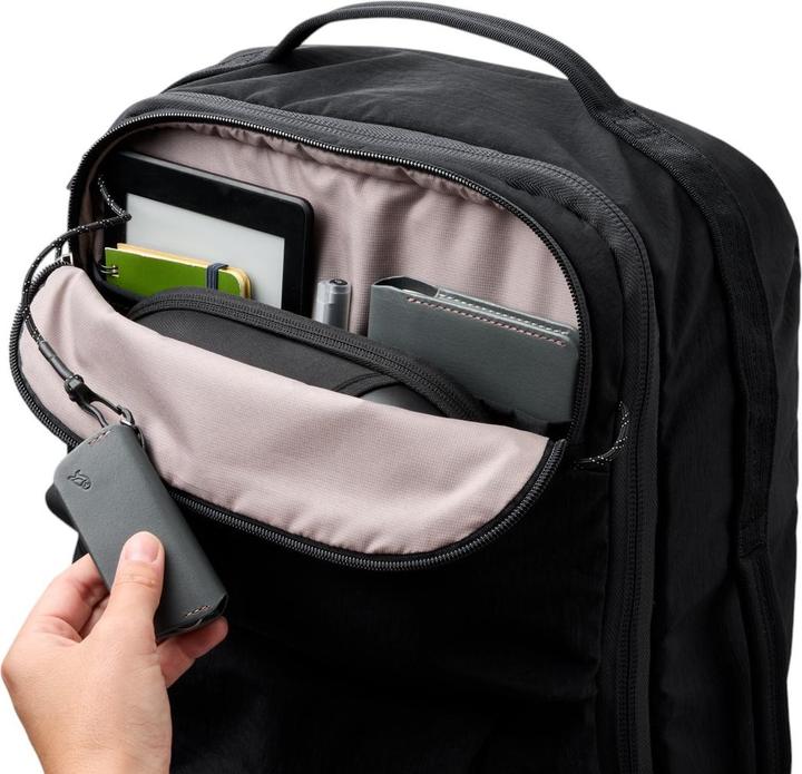 Actual product image Bellroy Lite - Carry On (38 l)