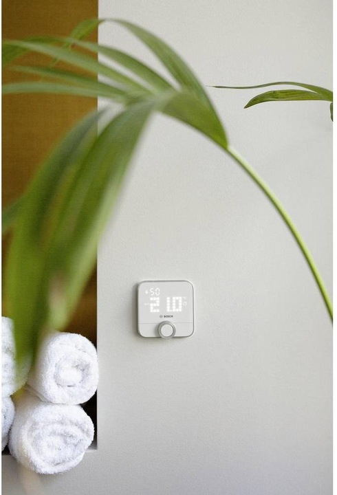Actual product image Bosch Smart Home Room thermostat II (230V)