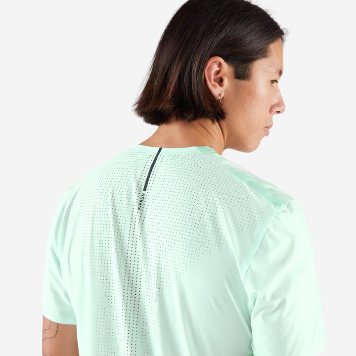 Actual product image Kiprun Laufshirt kurzarm Herren leicht - Run 900 Replika grün (XXL)