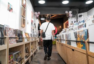 Produktbild Wandrd X1 Cross Body Bag Small Zwart (Kamera Schultertasche, 1 l)