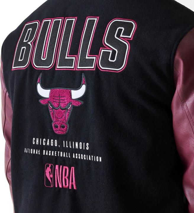 Produktbild New Era Varsity College Jacke - NBA Chicago Bulls - S (S)