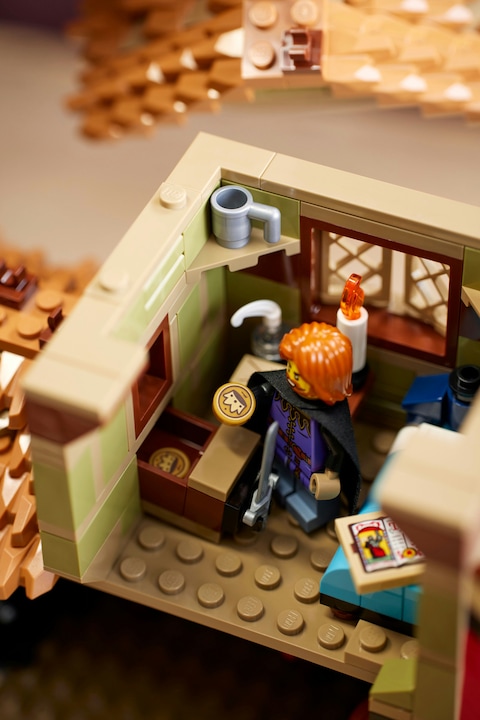 Productafbeelding LEGO Middeleeuws stadsplein (10332, LEGO Icons, LEGO Zeldzame Sets)