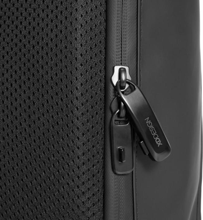 Actual product image XD Design RUCKSACK URBAN FLAP-TOP BLACK P/N: P706.2601 (18 l)