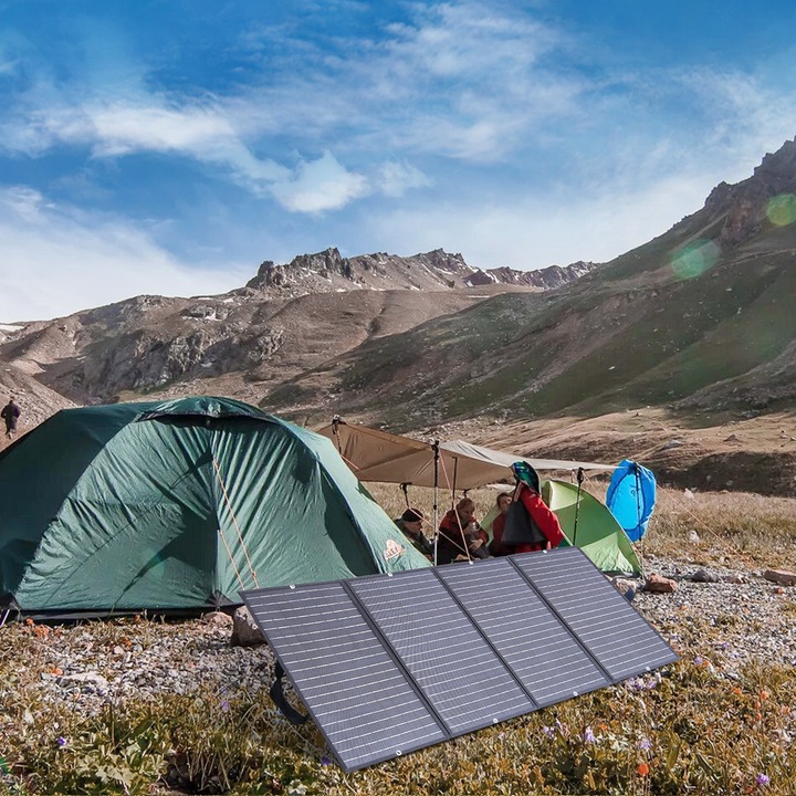 Actual product image Choetech SC010 Solar charger (160 W, 6.50 kg)