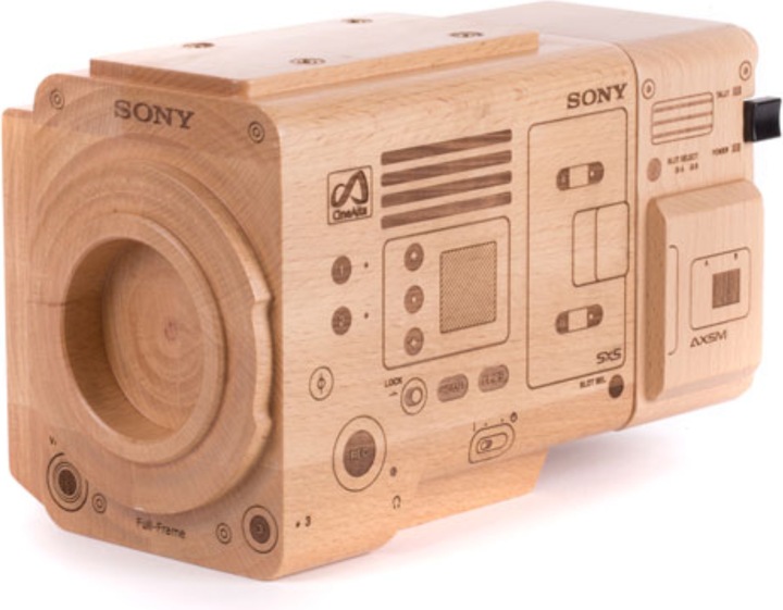 Immagine prodotto Wooden Camera Legno Sony Venice con modello AXS-R7
