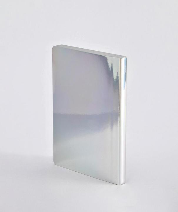 Actual product image Nuuna Voyager M, black (20 x 13.5 cm, Dotted, Soft cover)