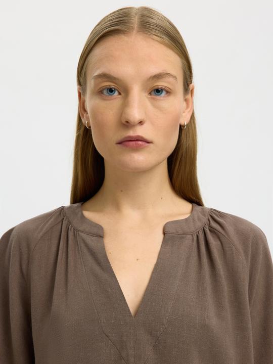 Immagine prodotto Selected Slfviva 2/4 V-Neck Linen Blend Top Noos (36)