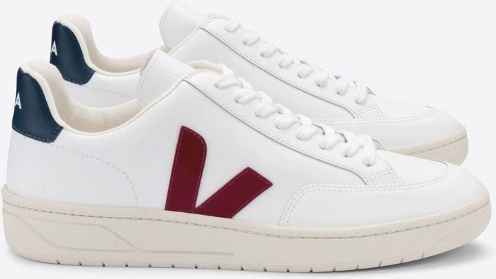 Actual product image Veja V-12 (38)