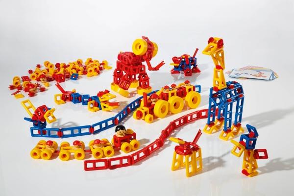 Actual product image Plasticant Mobilo Construction set 330 424 pcs. 3+