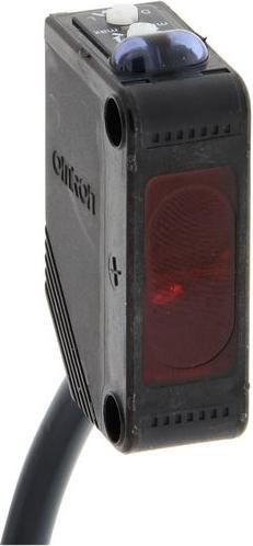 Actual product image Omron Industrial Automation Light barrier 100mm NPN