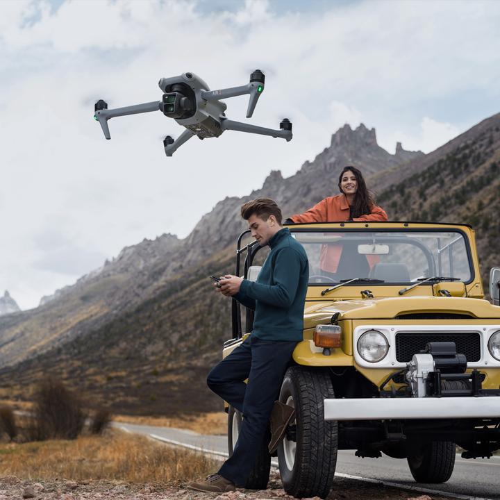 Image du produit DJI Air 3 Fly More Combo (RC 2) (46 min, 720 g, 48 Mpx)