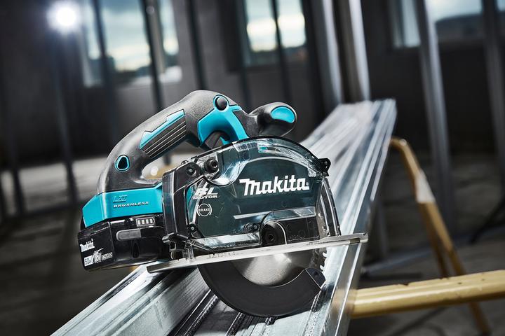 Actual product image Makita Cordless circular saw