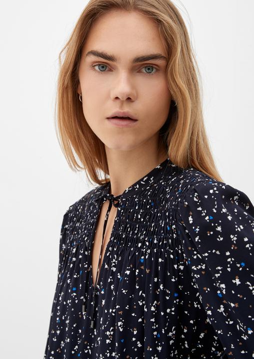 Actual product image S.Oliver Kleid Viskosekleid mit Smok-Details (32)