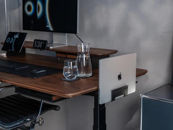 Actual product image Balolo Desk Cockpit Nussbaum (Massiv) Schreibtisch