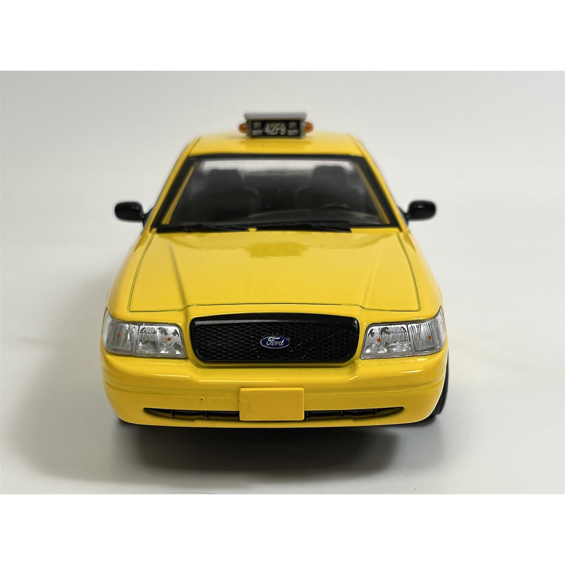 Thumbnail - Greenlight Collectibles Greenlight 84173 Creed 1999 Crown Victoria Philly Taxi 1:24 Scale Diecast Model