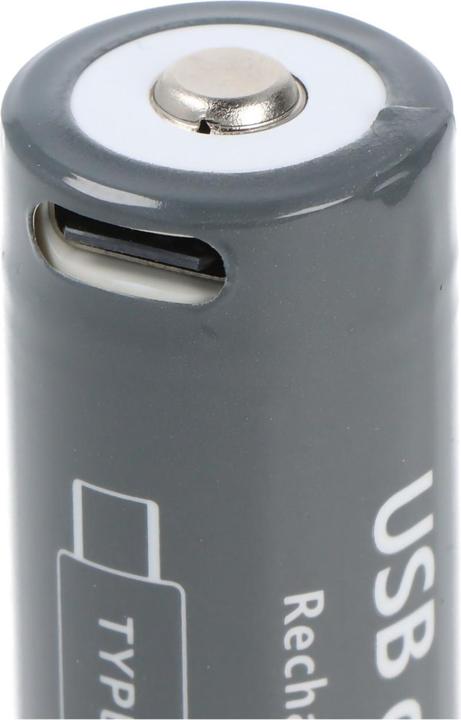 Produktbild AccuCell Rundzelle 18650, Li-ion, 3,7V, 2600mAh, 9,6Wh, mit USB-C Charging Port (1 Stk., 18650, 2600 mAh)