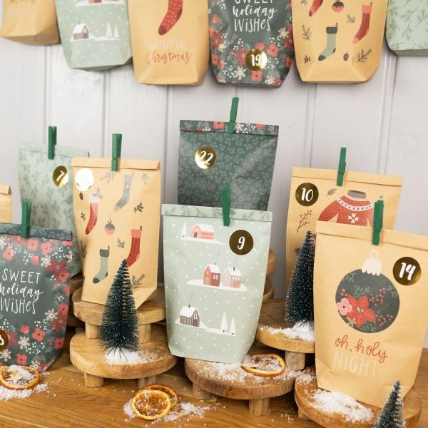 Actual product image Papierdrachen Advent calendar with printed bags - green