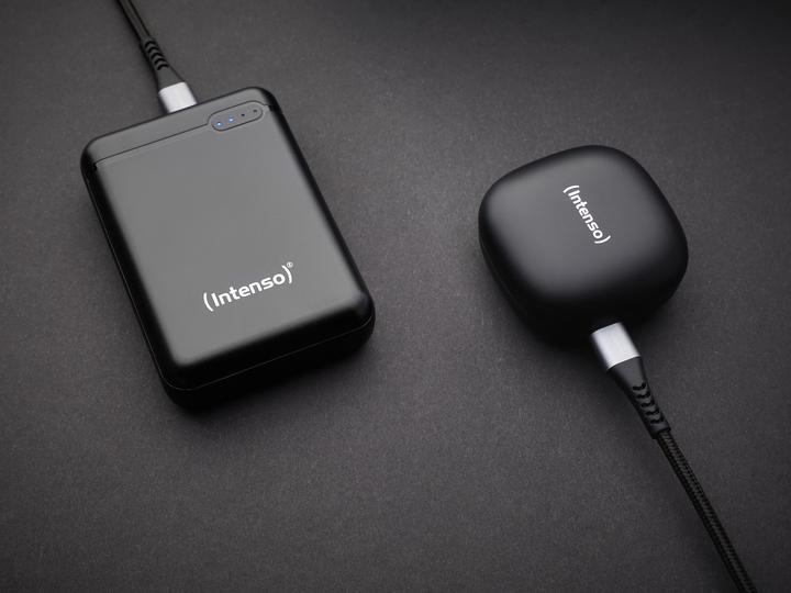 Actual product image Intenso XS 10000 (10000 mAh, 37 Wh)