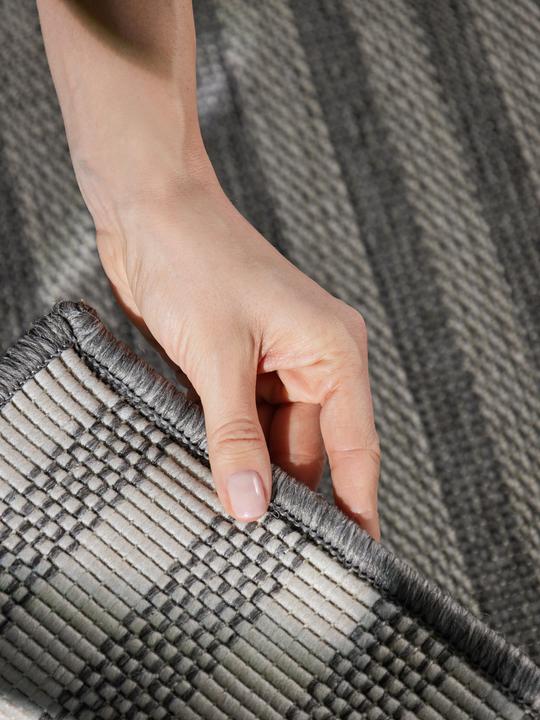 Actual product image Ted Baker Linley (170 x 120 cm)