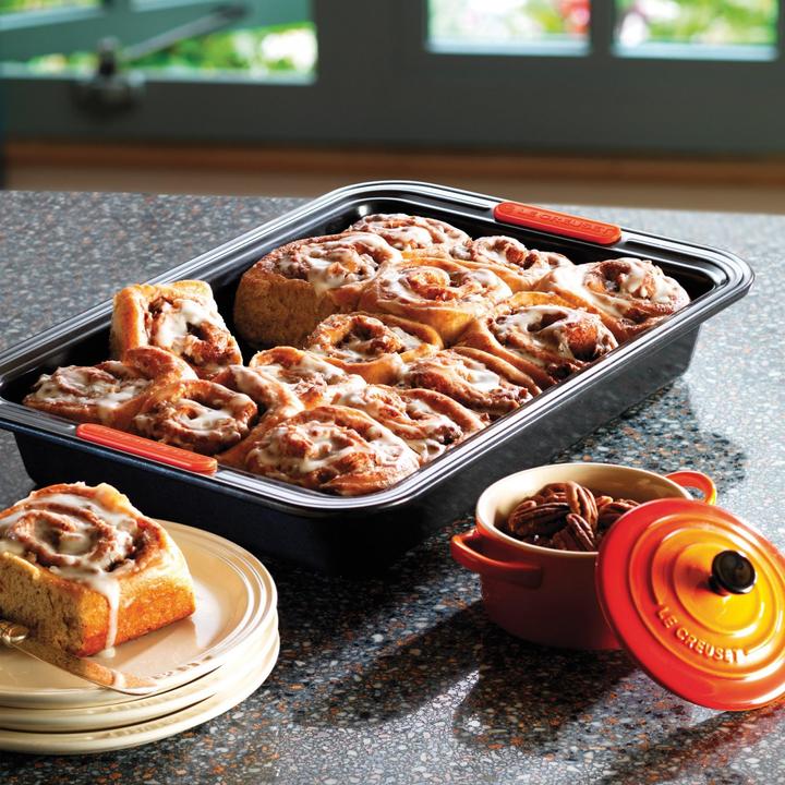 Actual product image Le Creuset Baking tin (23 cm)