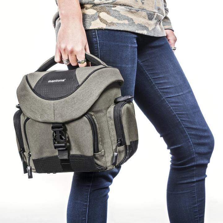 Immagine prodotto mantona Borsa fotografica Premium taupe (Borsa a tracolla per fotocamera)